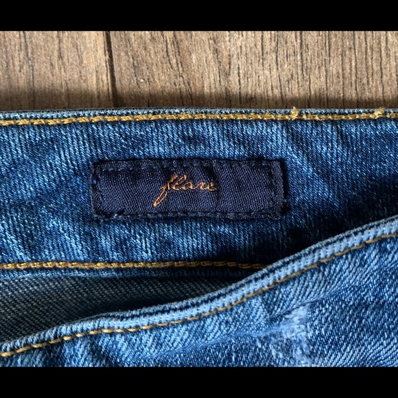 7 For All Mankind Sz 4 Distressed Flare Jeans - Picture 6 of 10
